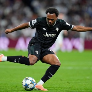 Crown Sports-全尤文：奥蓬达是尤文引援犯下的错误，他是最让人失望的球员之一